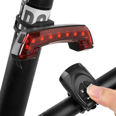 Manténgase seguro en su bicicleta con luz trasera USB inteligente y control remoto inalámbrico