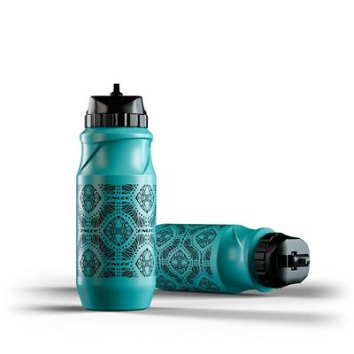 Grado alimenticio botella de bicicletas de silicona multicolor 215*80*80 mm Capacidad 650ml ejercicio al aire libre