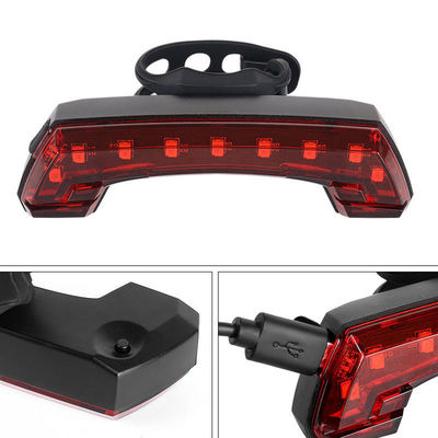 Manténgase seguro en su bicicleta con luz trasera USB inteligente y control remoto inalámbrico