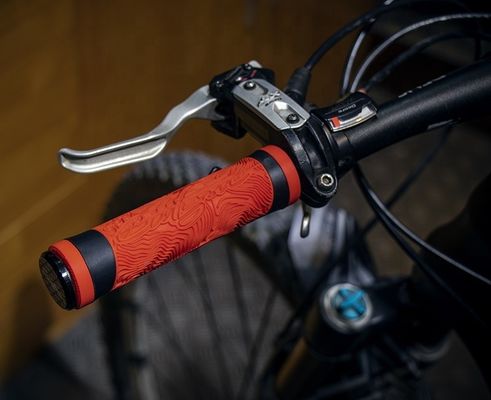 130 mm * 30 mm ENLEE Gel de sílice de manija de la bicicleta Agarras de barra adecuadas para bicicletas todoterreno